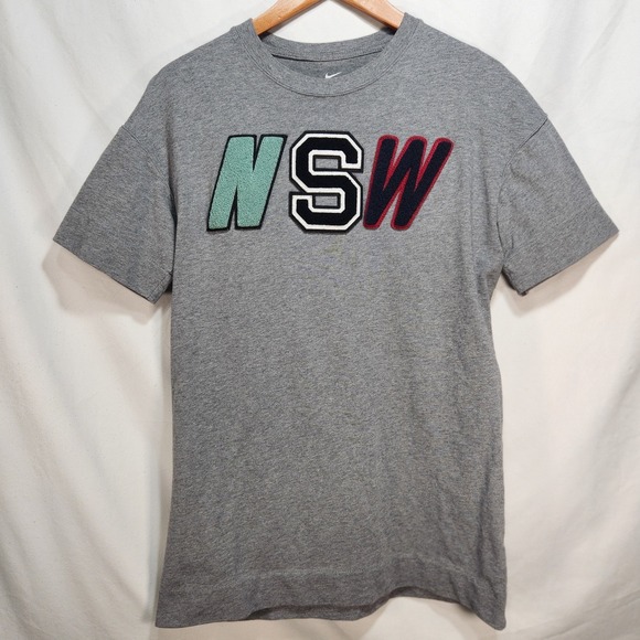 Nike Other - Nike Sportswear NSW Text Chenille Patch Logo Carbon Heather Grey Shirt Sz Medium